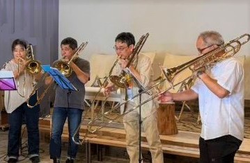 トロンボーン演奏の様子