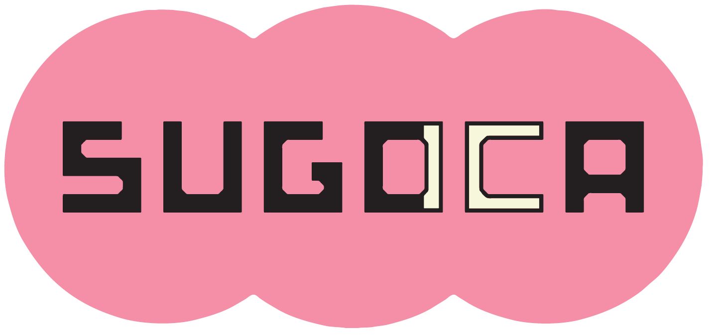 丸みのある雲の様な形で淡いピンクの背景に、黒い文字で「SUGOCA」と書かれており、OとCの一部が白抜きでデザインされたICカードのロゴマーク