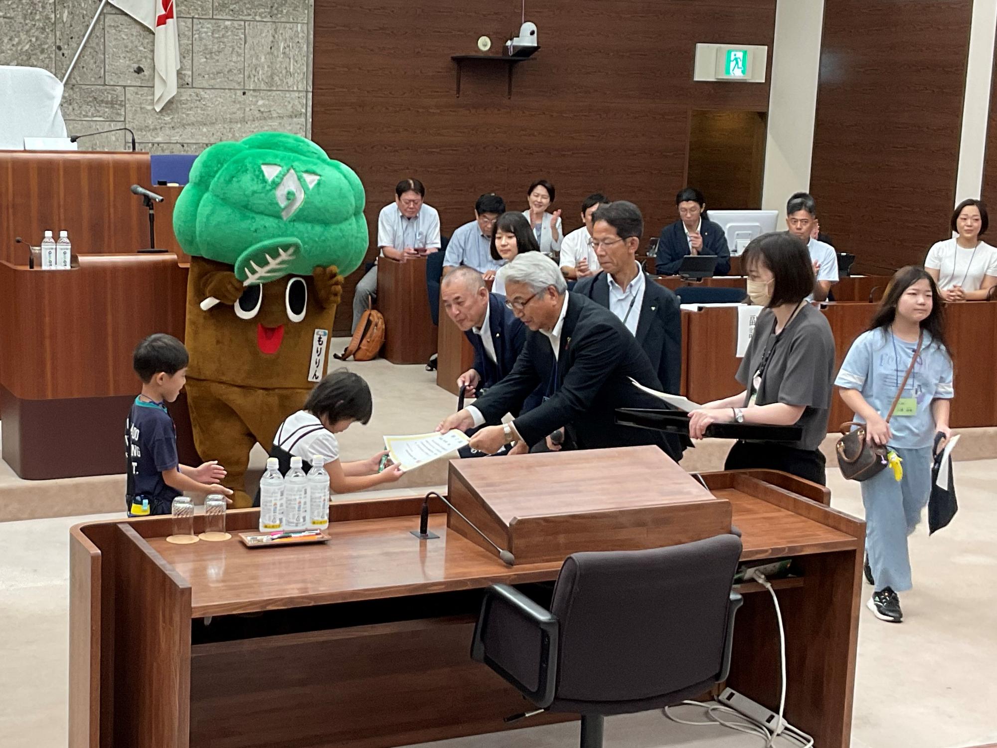 修了証授与2-1