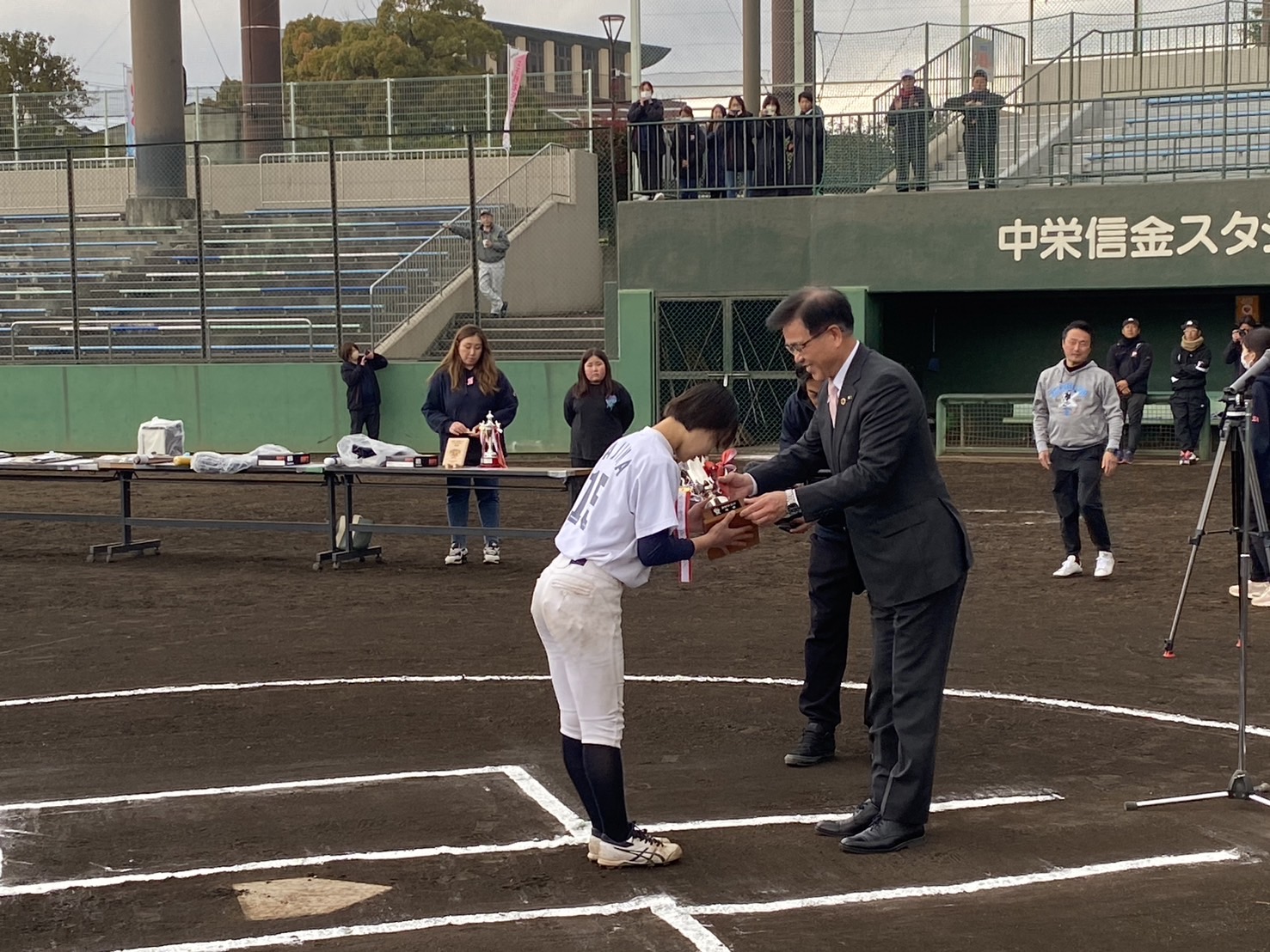 第2回秦野市長杯・第6回加藤優カップ女子中学生硬式野球大会閉会式2