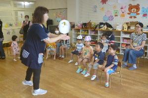 R8未就園児交流くるりんペープサート