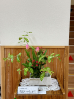 活動団体花といっしょにのフラワーアレンジメント