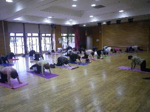 マットを使ったストレッチ体操