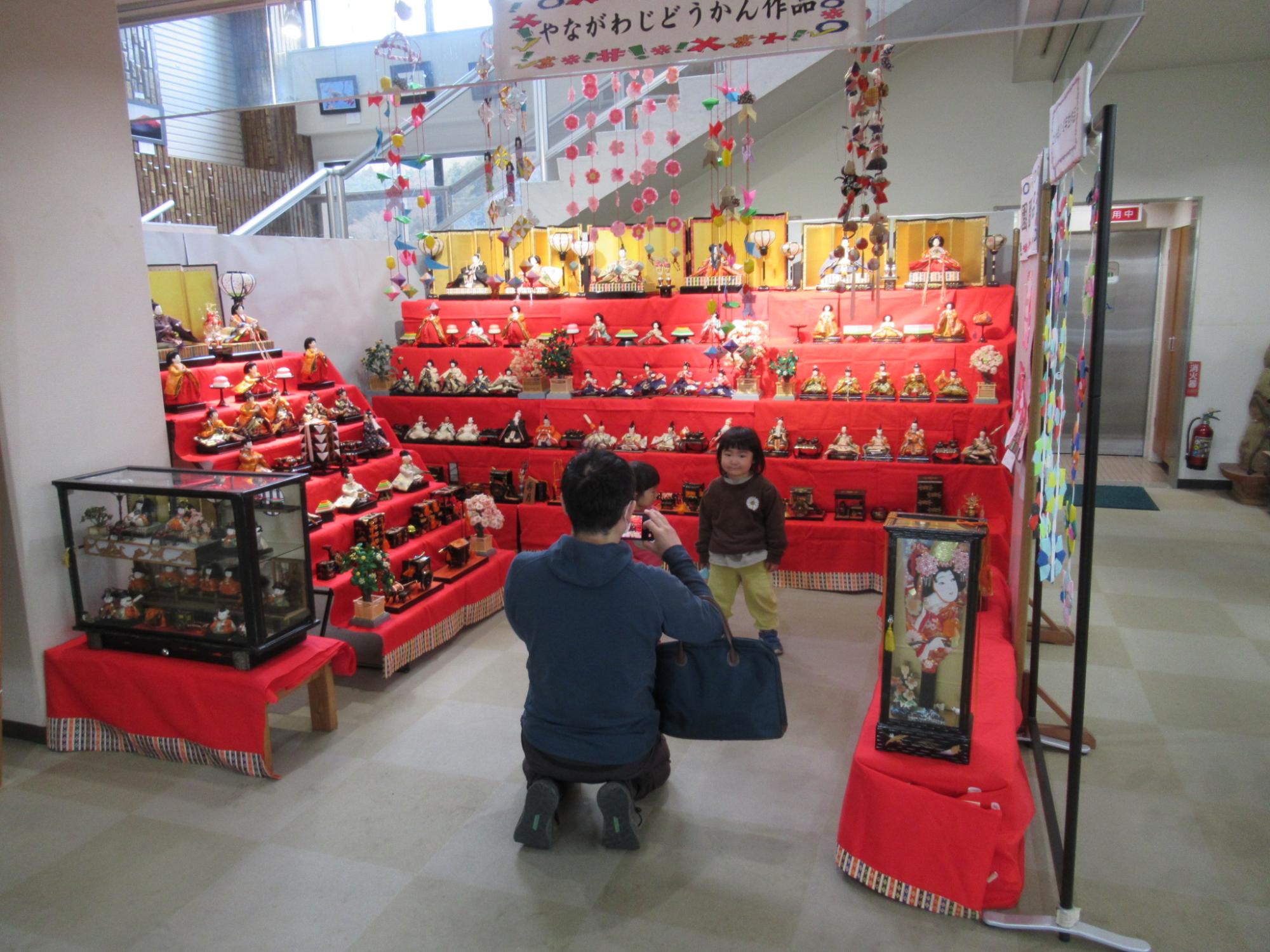 ひな人形の見学