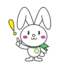 首に緑色のスカーフを首に巻いた白いウサギの神奈川県民児協公式キャラクターの「みんぴょん」が真っすぐ立ち、右手の人差し指を上げてビックリマークがついている「きづく」を表現したイラスト