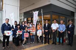 赤い羽根共同募金 街頭募金