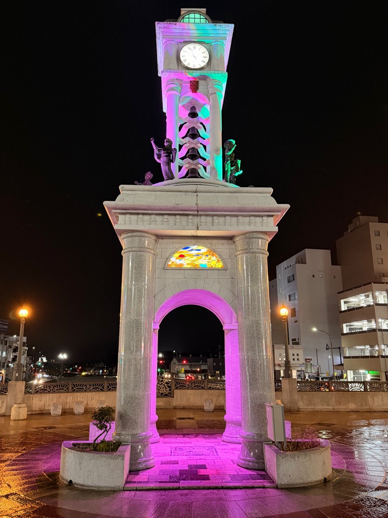 春のライトアップ（時計塔）