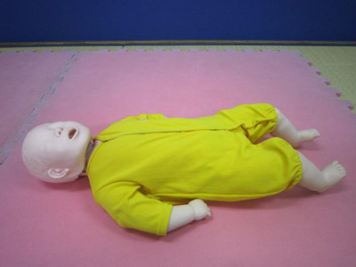 心肺蘇生訓練人形（乳児黄色）