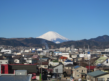 校舎から臨む富士山