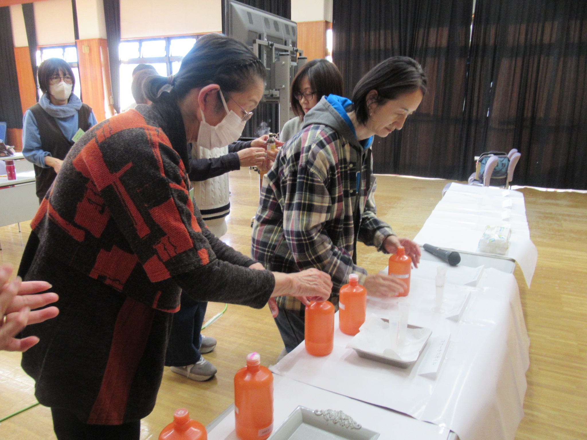 写真：アロマテラピー講座