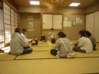 絵本とわらべうた