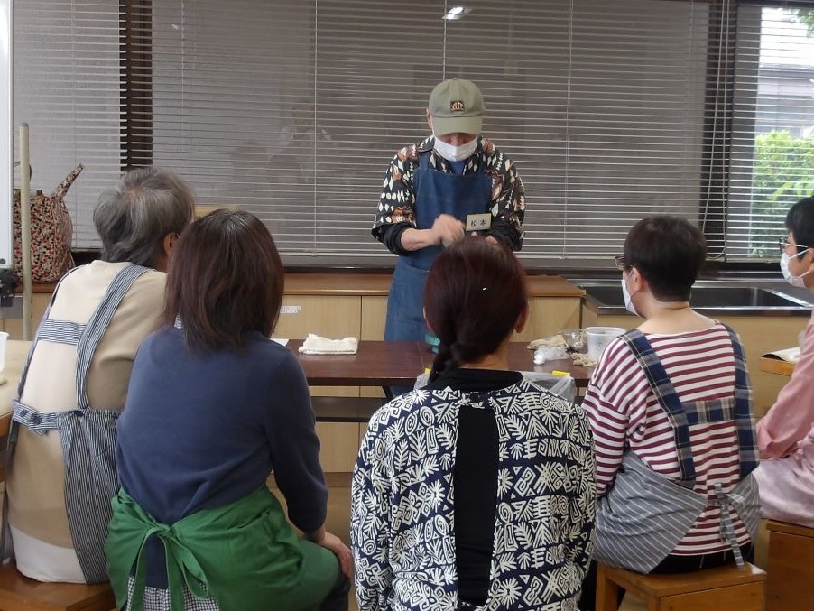 大人の日曜陶芸講座風景4