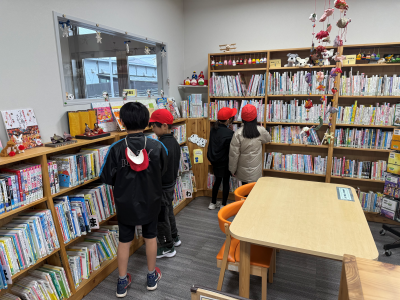 西小学校児童によるバリアフリー見学