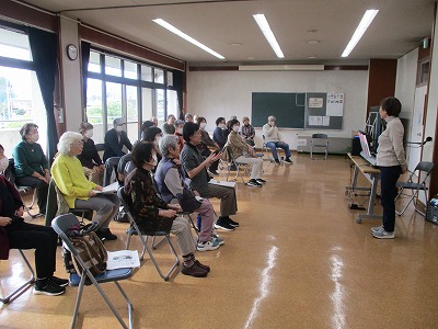 歌の集いの様子