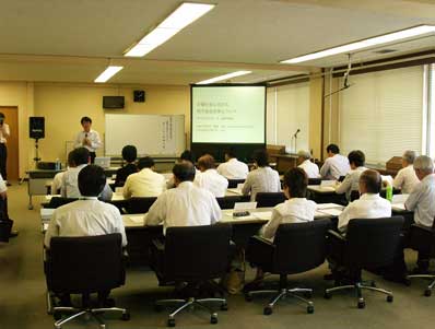 秦野市議員研修会の様子2