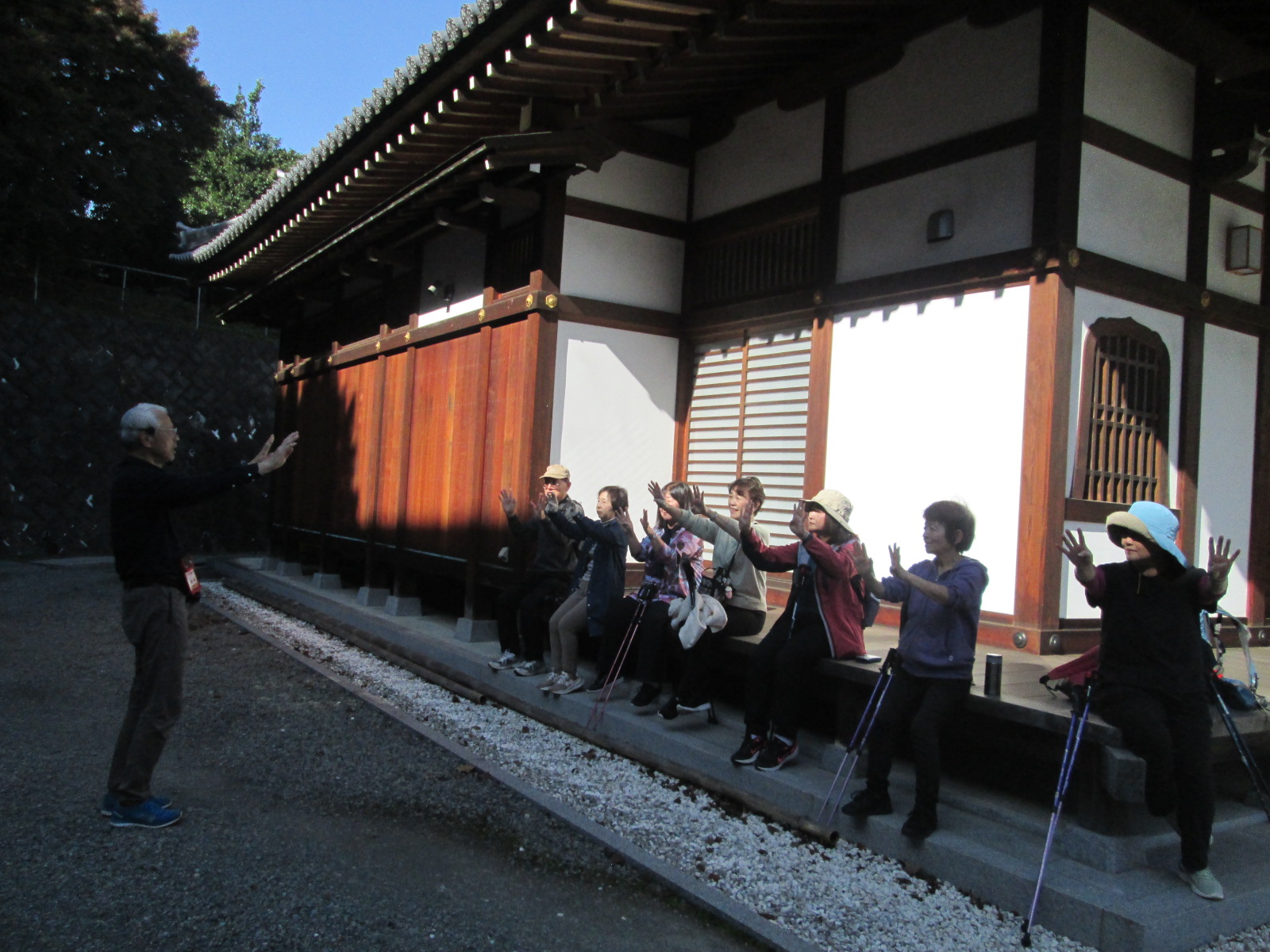 写真：ポールウォーキング