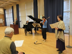 会場みんなで歌おうの様子