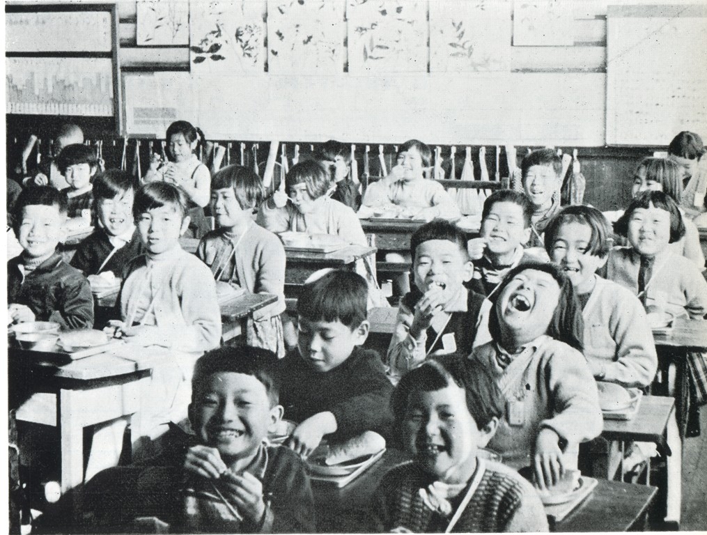 西小学校