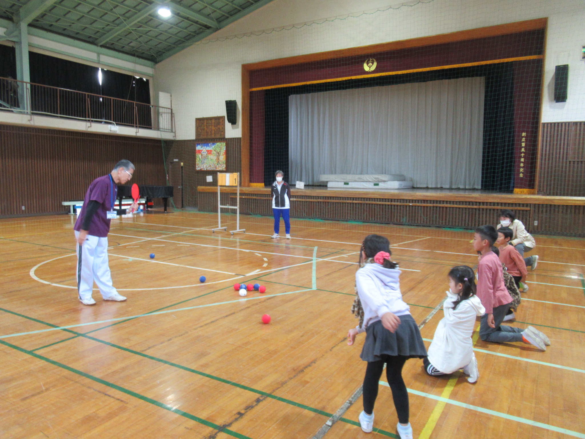 写真：かみ放課後子ども教室（ボッチャ）