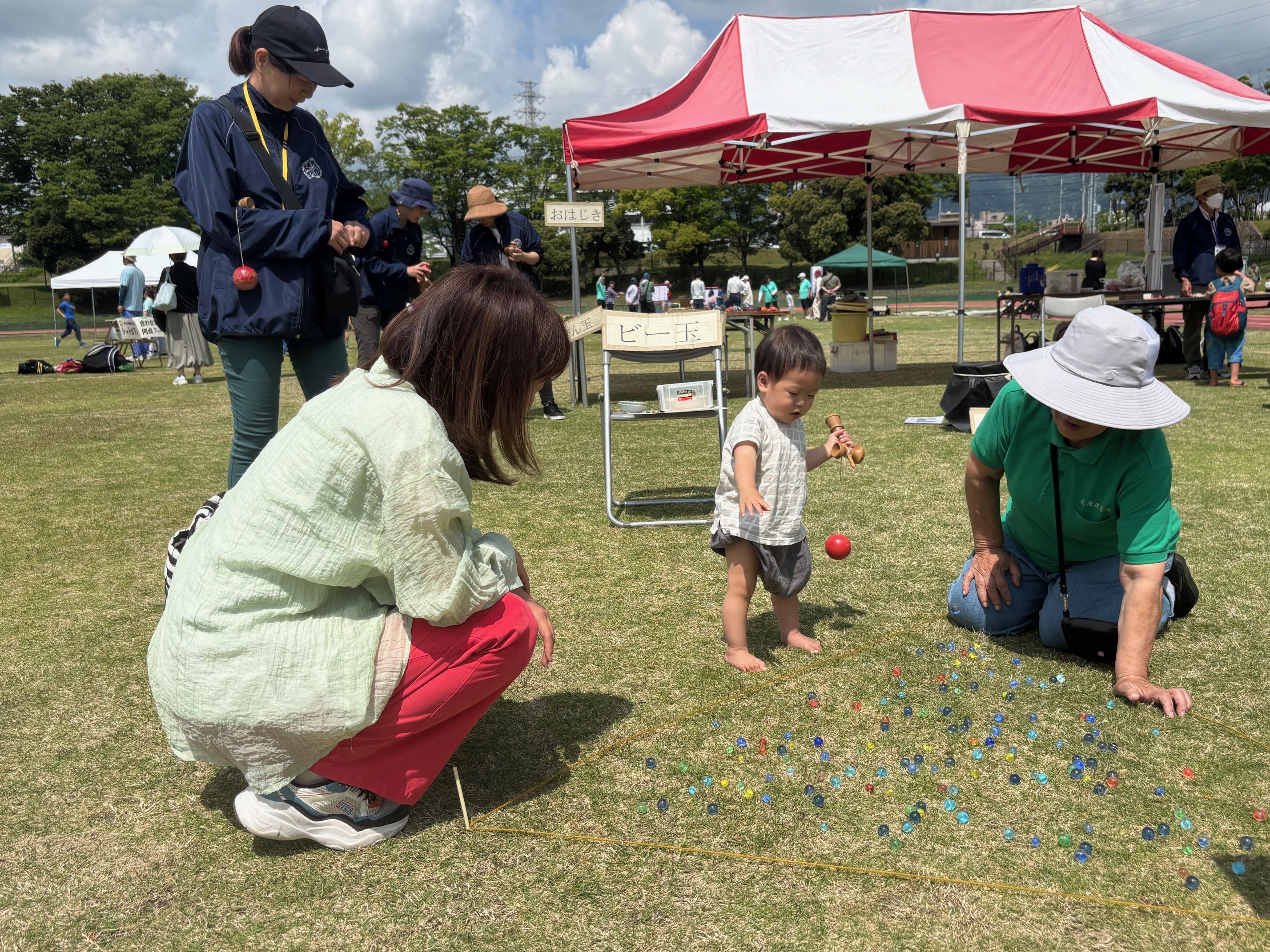 赤ちゃんも大はしゃぎ