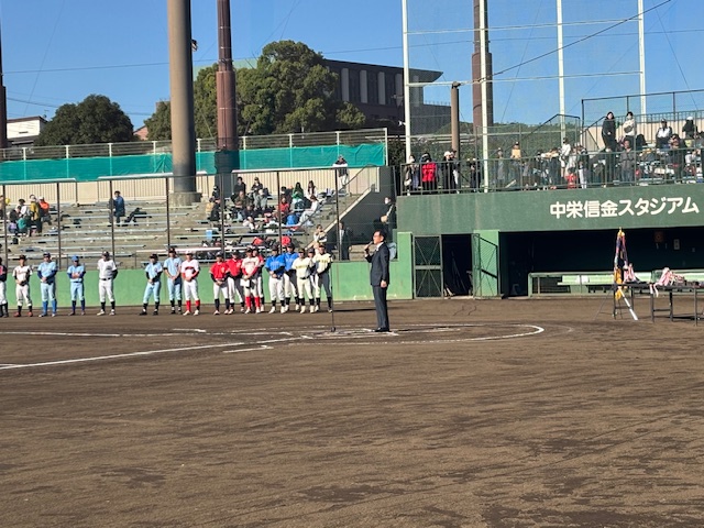 秦野名水ロータリークラブ旗争奪卒業大会